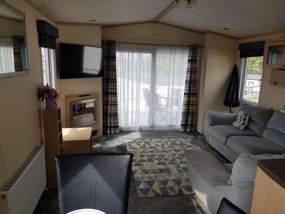 Home From Home Cosy Caravan 本布里奇 外观 照片